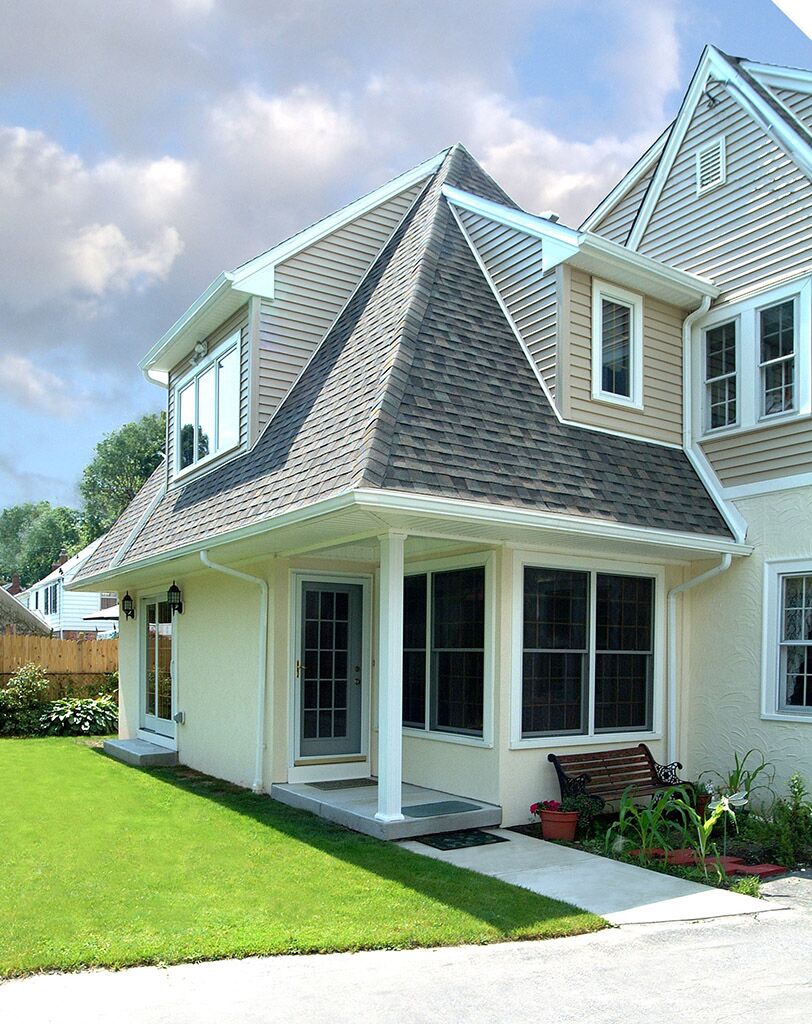 Side Addition on House by Ivy Lea Construction